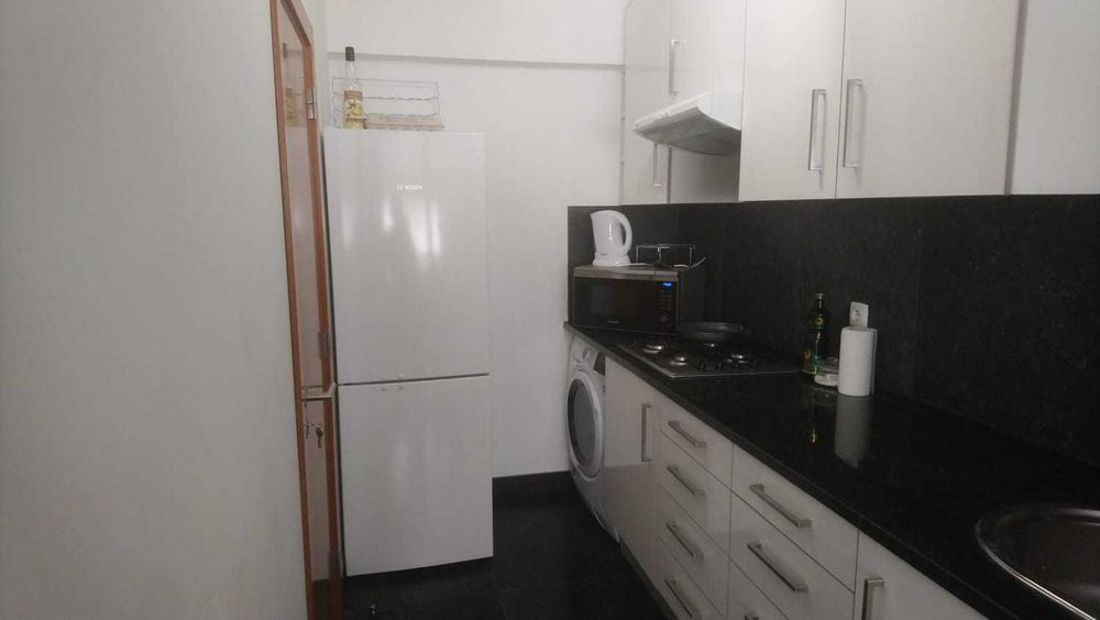 Quarto de estudante ao pé do ISEL e metro da linha vermelha
