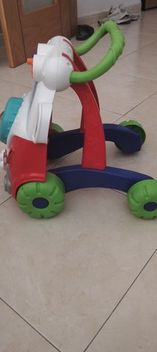 Vendo andarilho de criança impecável
