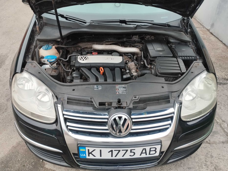 VolksWagen Jetta FSI 2.0 2006 р.в. 5800$ торг.