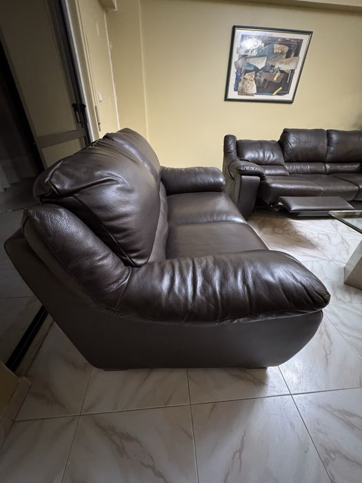 Conjunto Sofás Divani Divani em Pele Genuína Elétrico como novo