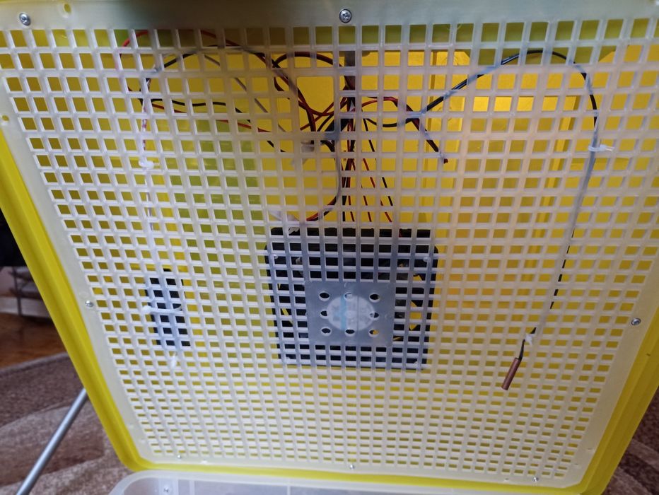 48/96 ІНКУБАТОР яєць