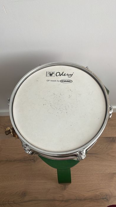 Caixa de bateria exclusiva!