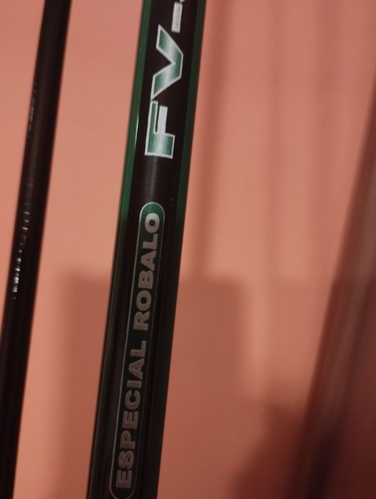 Vendo cana de pesca nova cabo raso