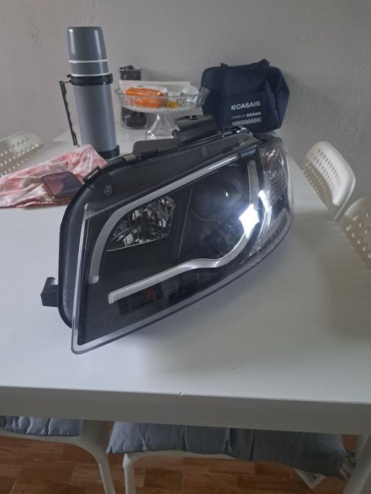 Faróis Audi A3 Xenon