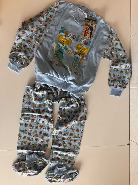 Vendo Pijama Criança, tam: 8 anos