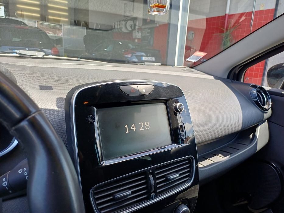 Renault Clio passageiros