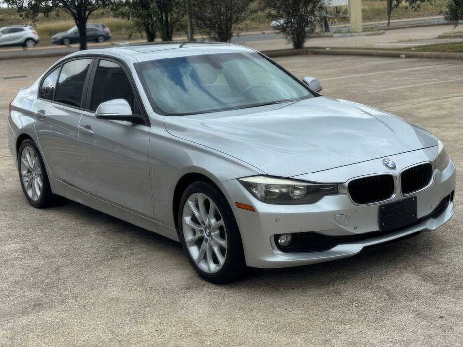 BMW 3 Series 320i      2014
