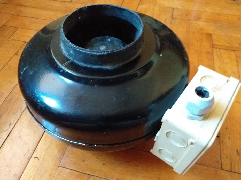 Витяжка лінійна Dospel