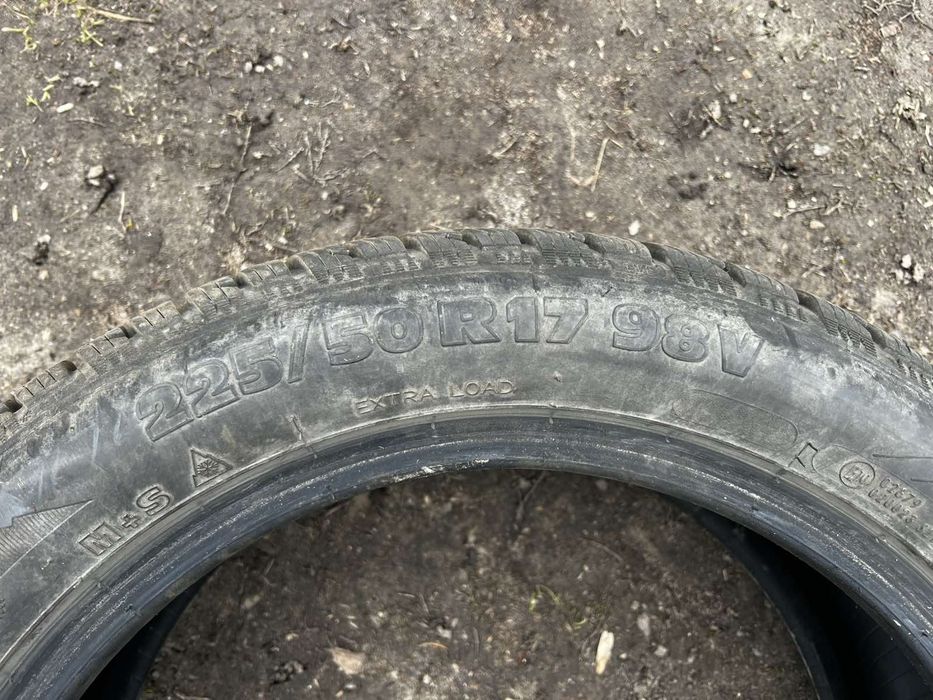 Шини зимові 225/50R-17