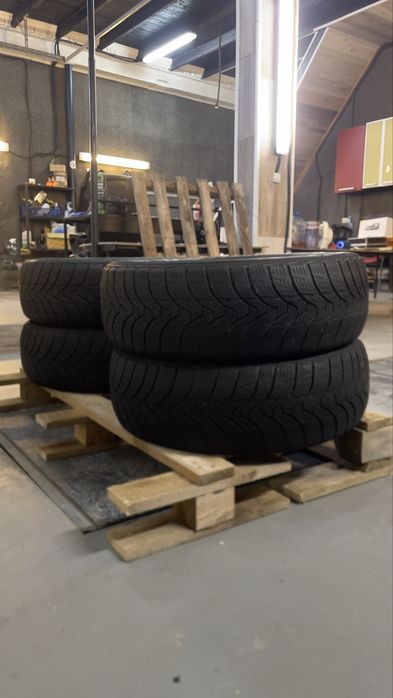 Продам резину терміново Зима R16