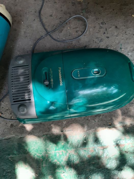 Пилосос Panasonic MC-E752