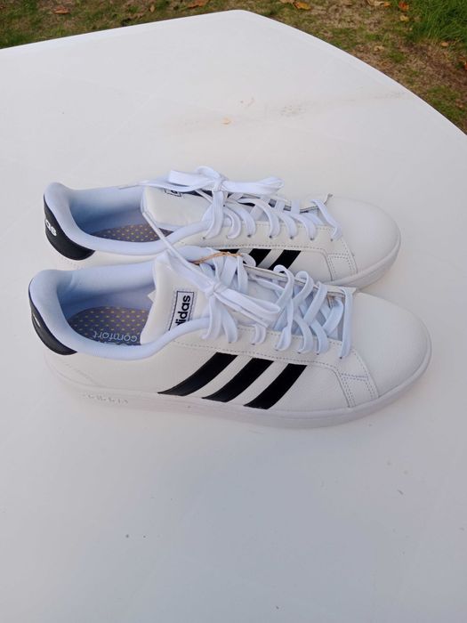 Buty Adidas F36392 rozm. 44