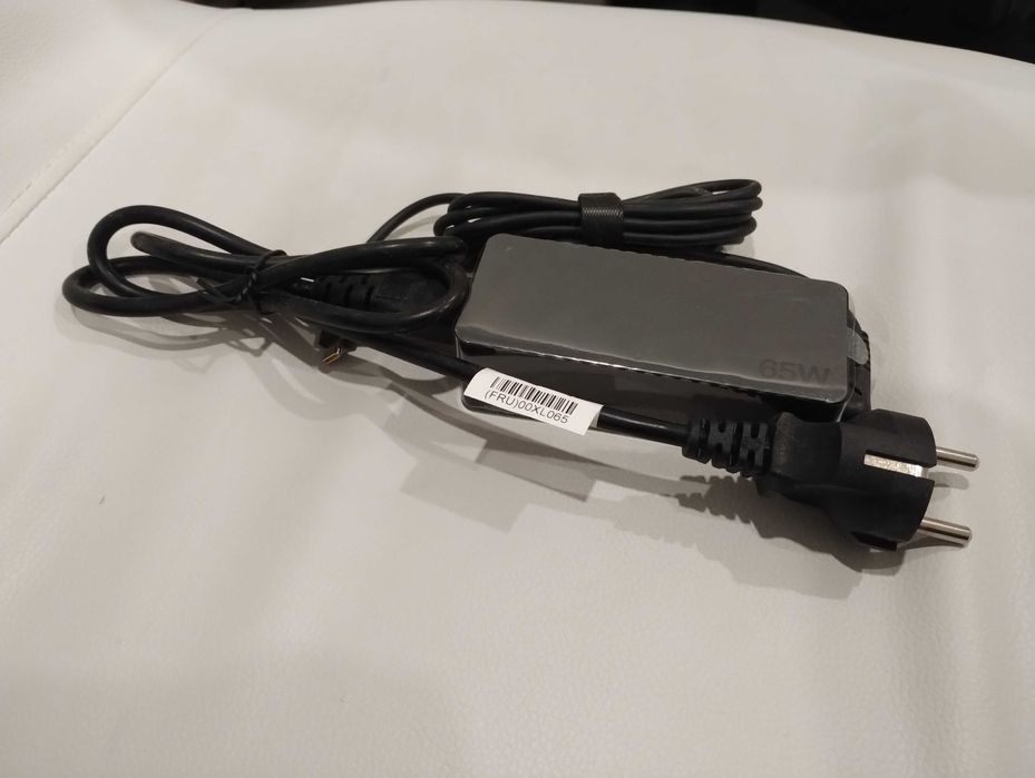 Carregador Lenovo 45w Ficha amarela l Usb-C 65w (Und.)