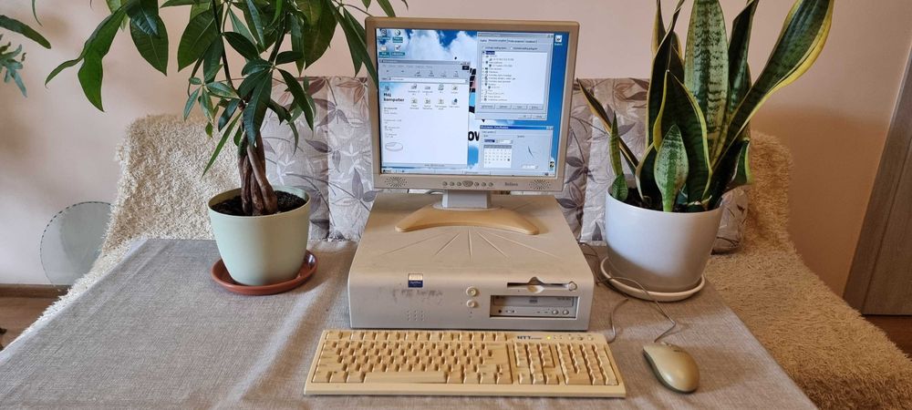 Retro PC Dell OptiPlex Pentium 166Mhz HDD2GB RAM64MB Quake Windows98