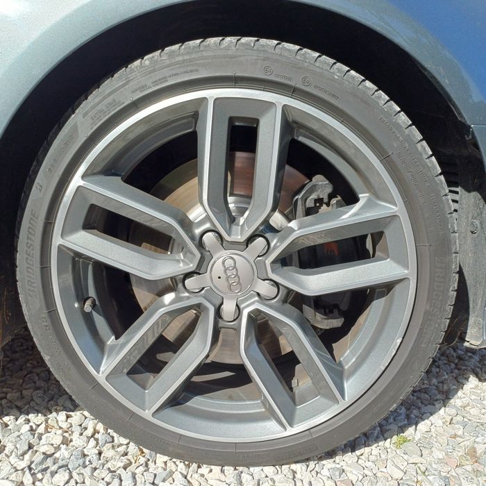 Jantes S3 8v 18" originais + pneus