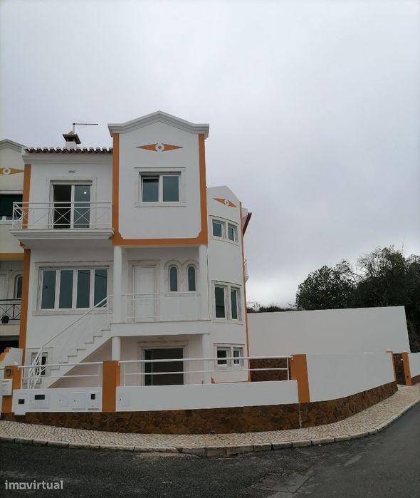 Moradia T3+1 Ericeira, Vista Mar, Remodelada, Como Nova, A Estrear.