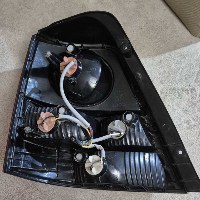 Lampa Prawa Tylna KIA SORENTO I (02-09r.) Oryginalna SAMLIP