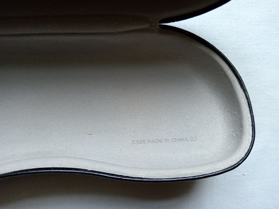 Футляр для окулярів з твердим корпусом Ray Ban