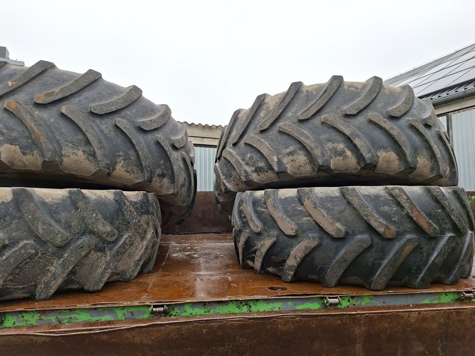 Opony 710.70r42 520.70r34