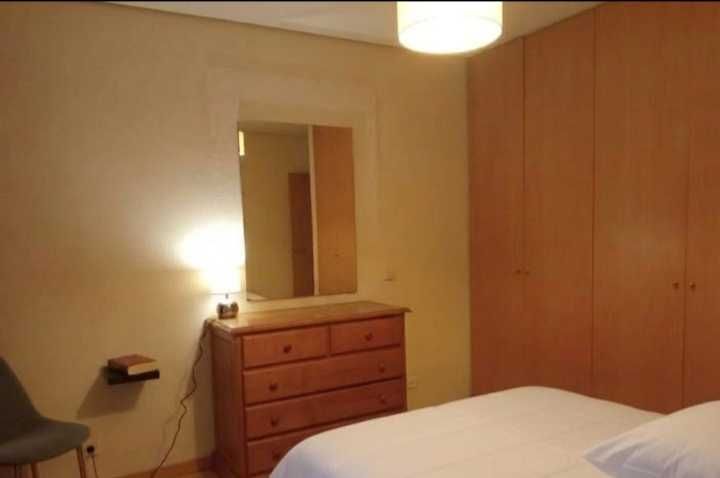 Quarto para arrendar