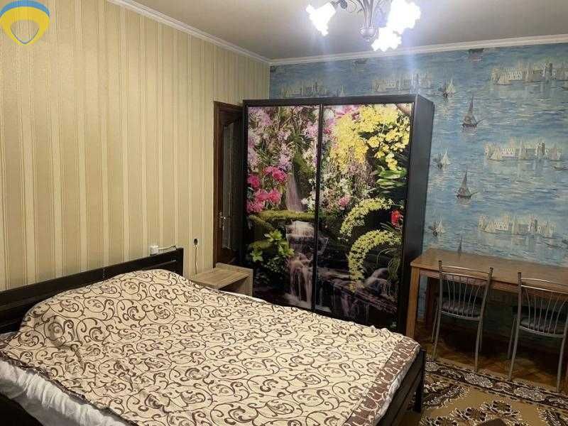 Продам 4-кімнатну квартиру 100м2 з окремими входами! Приморський район