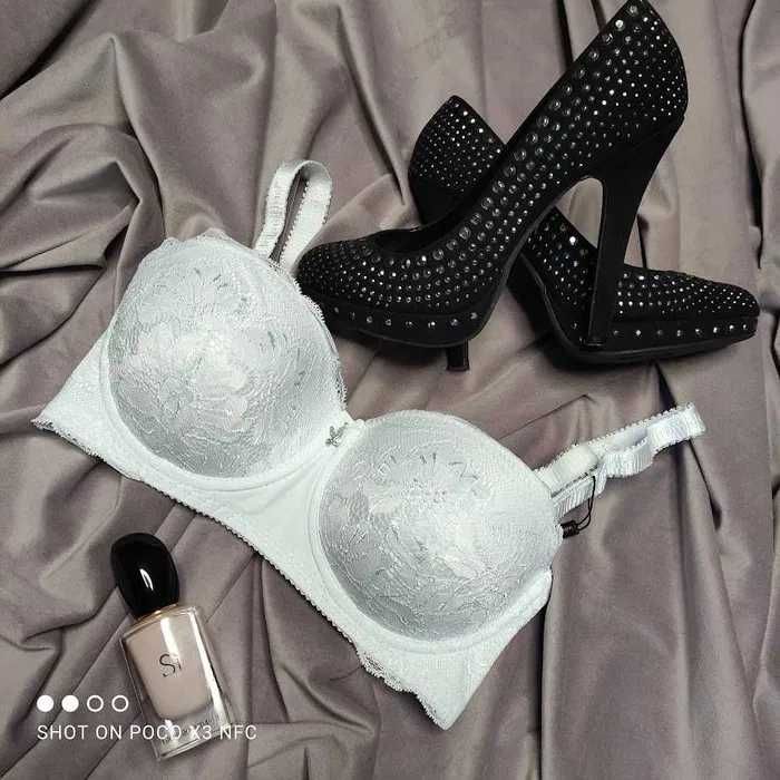 Biustonosz Bardotka Intimidao 75/80/85C biały