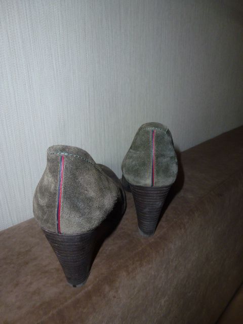 TOMMY HILFIGER buty rozmiar 40 -41 oryginalne nowe skóra naturalna