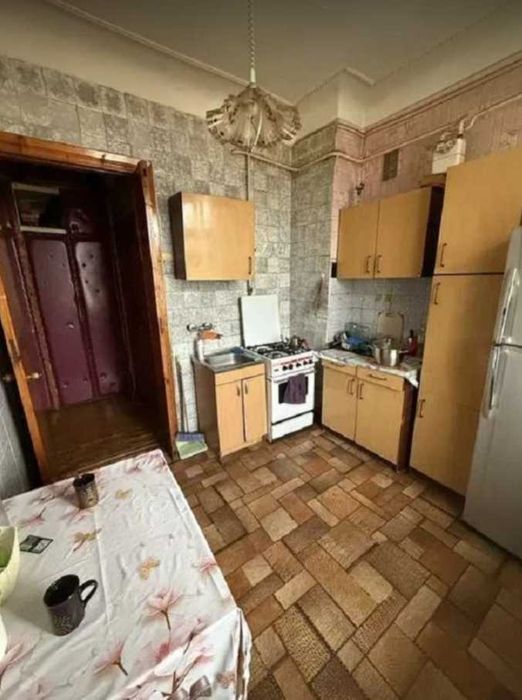 Продається 2-кімнатна квартира.Центральний ринок.55 м2.DD