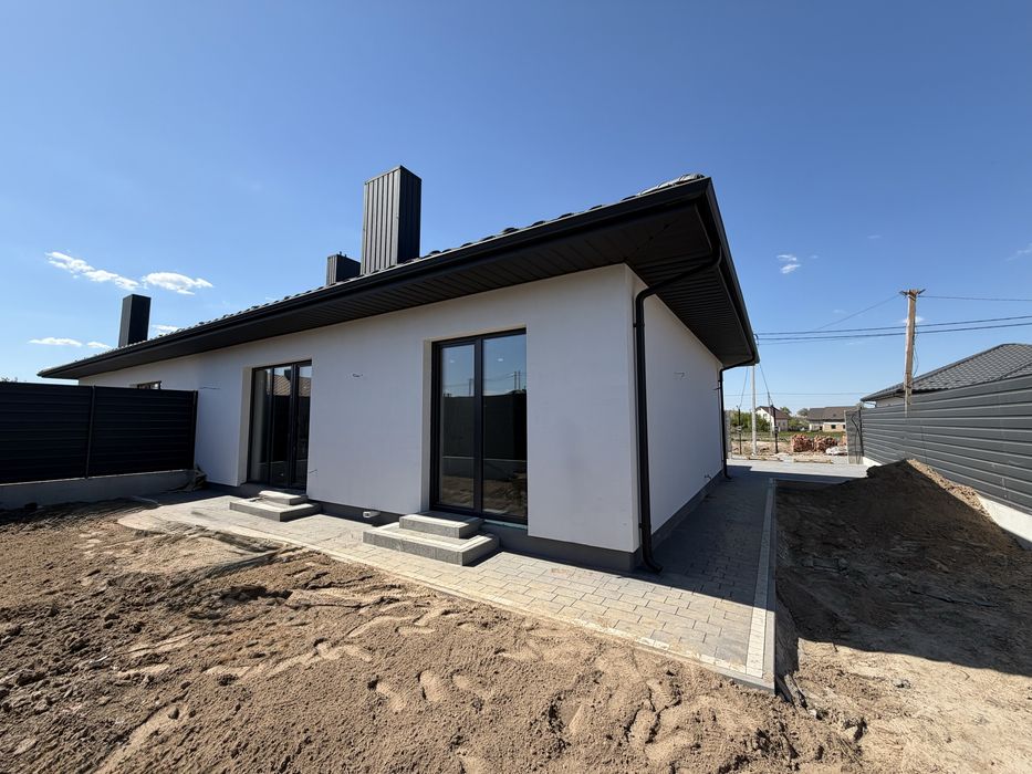 Продаж якісного дуплексу 82м2 на 3,5 сот в Струмівці