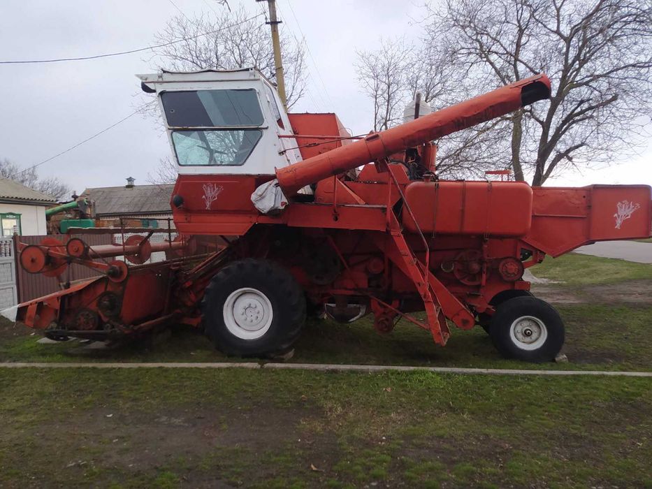 Комбайн нива сільського господарства