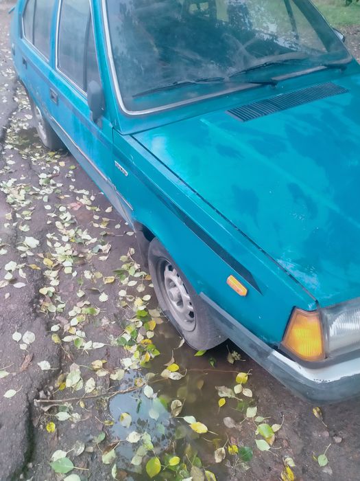 Автомобиль Вольво