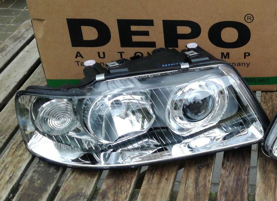 AUDI A3 8L lift 00-03 lampa przednia lewa +prawa komplet DEPO