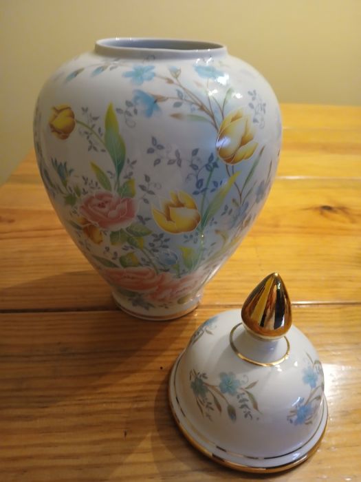Limoges Porcelain Pieces64586485693315121