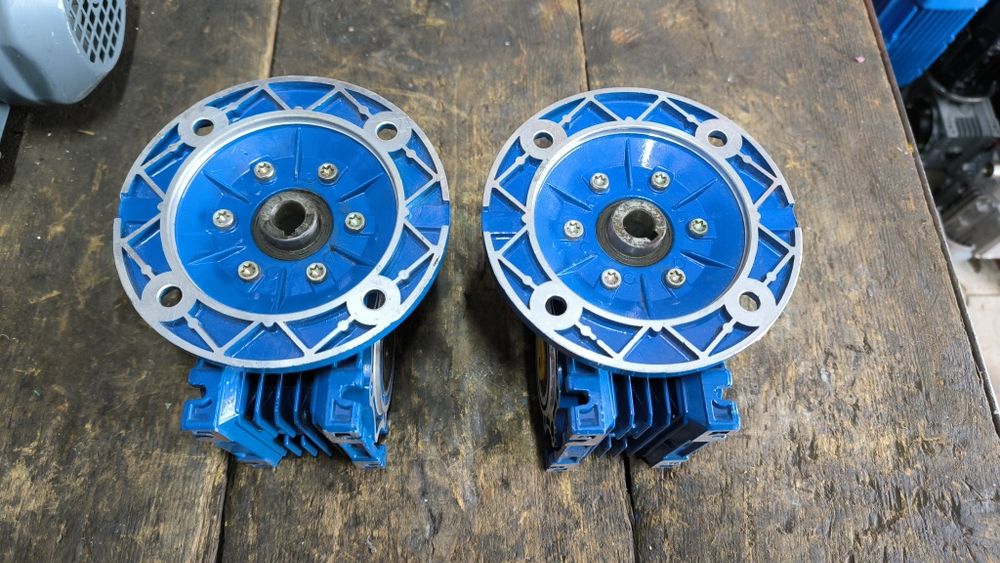 Редуктор nmrv-040. Передатка 1:50. Мотор редуктор.