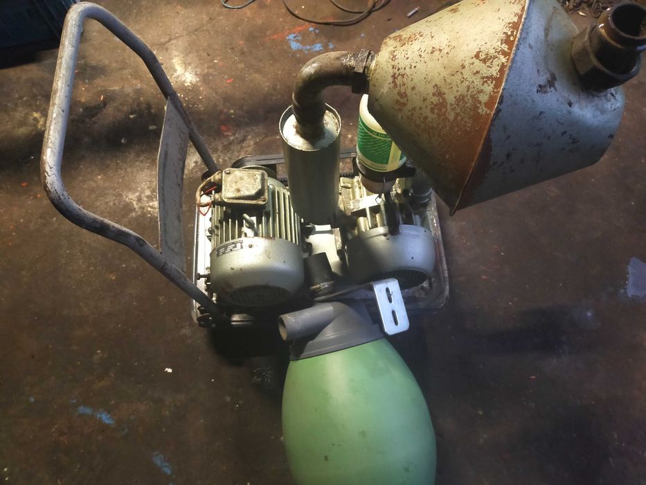 Pompa próżniowa 700 L Westwalia  alfa Laval słój de Laval