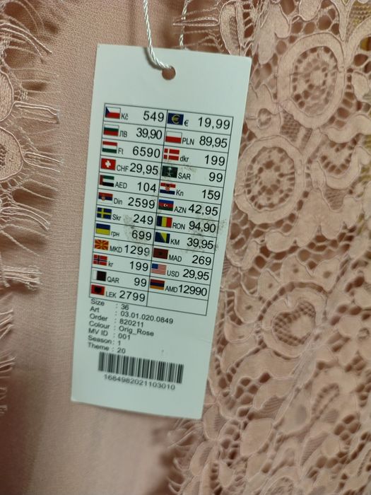 Damski kombinezon z koronką