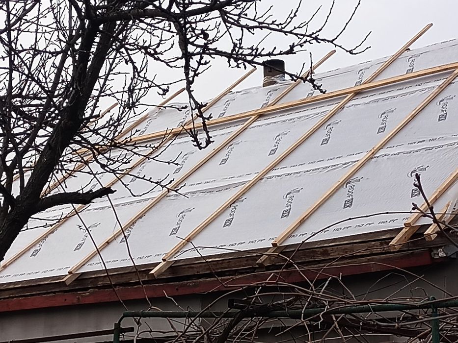 Покрівельні,фасадні,внутрішні роботи.Матеріали в наявності.Розстрочка.