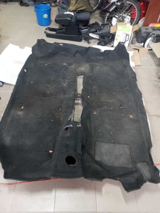 Килим Ніссан ,,Тііда,, хетчбек.