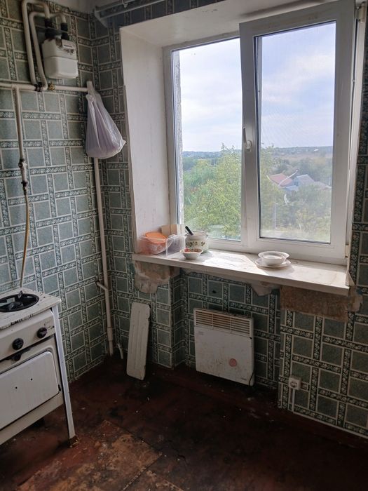 Продам 2х комн. квартиру с/п 5 эт. центр