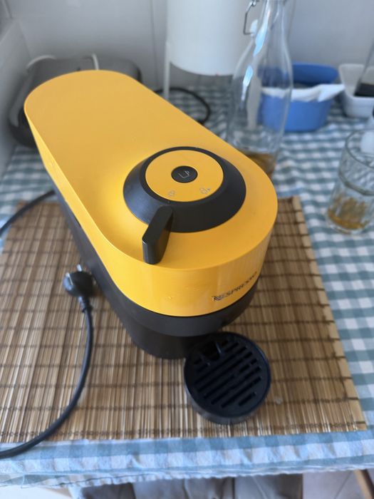 Máquina Nespresso Vertuo Pop