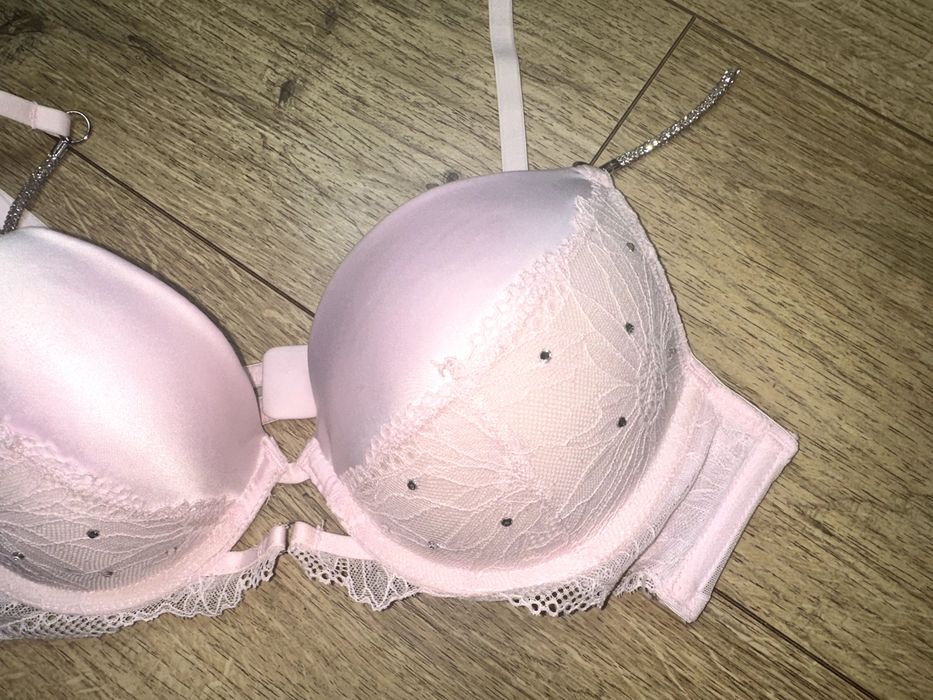 Primark biustonosz śliczny. z push up nowy 80 B