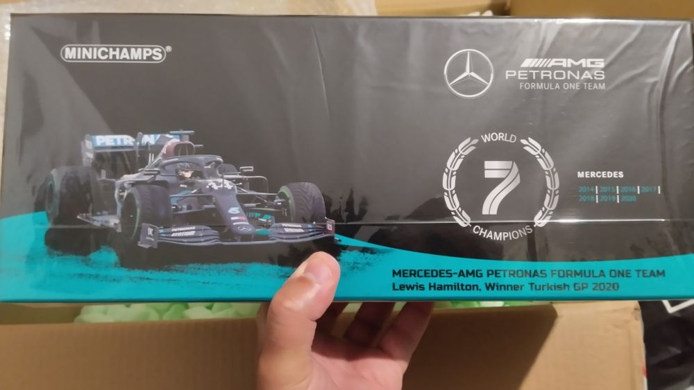 Lewis Hamilton, miniatura minichamps 1/18 (novo)