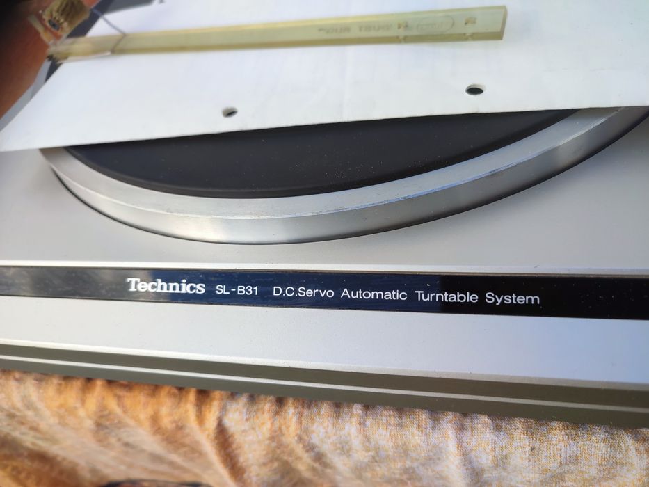 Gramofon Technics SL-B31
