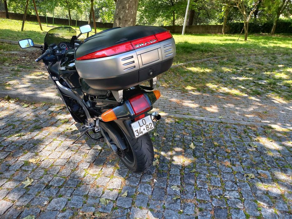 KAWAZAKI ZZR 1100 como nova