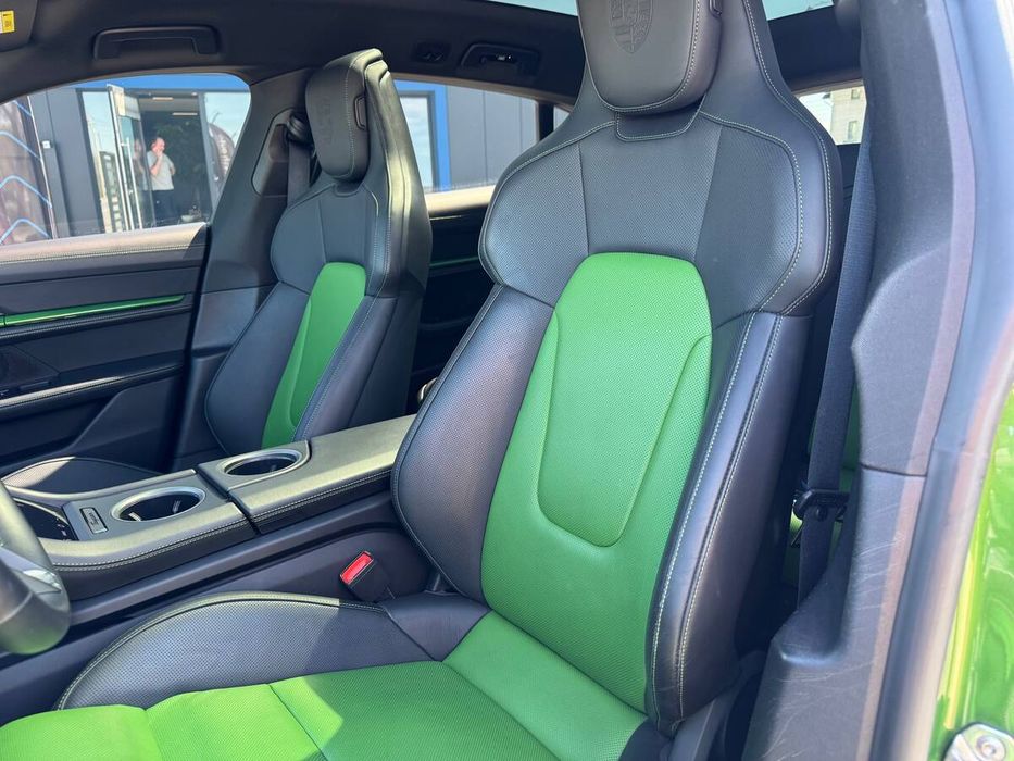 Porsche Taycan 2021 freshauto