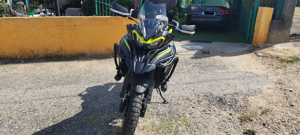 Benelli TRK 702x com garantia de fábrica