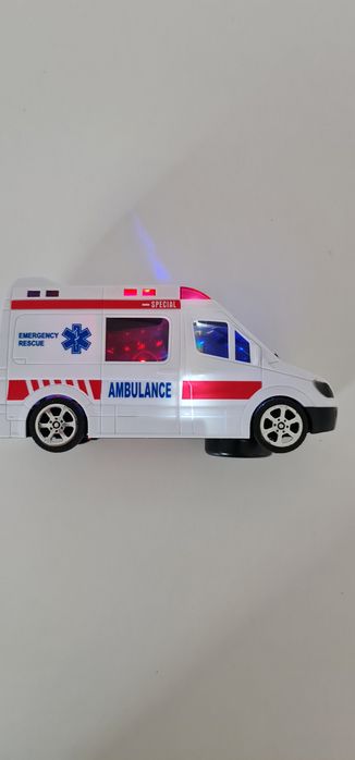 Furgonetka ambulans na baterie