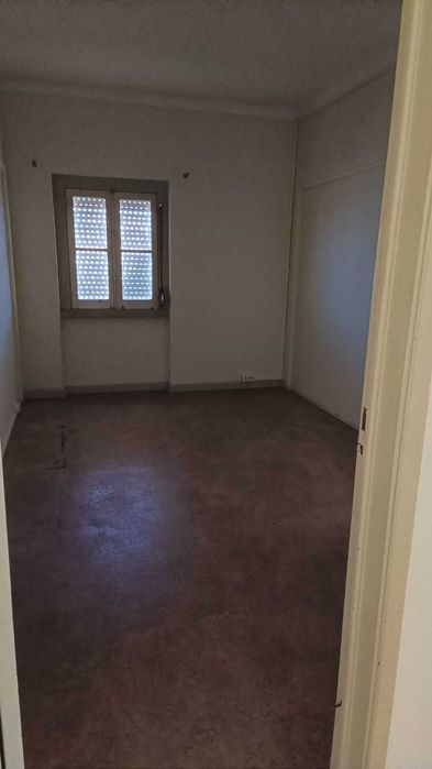 Apartamento T6 em Santarém. Avd dos Combatentes