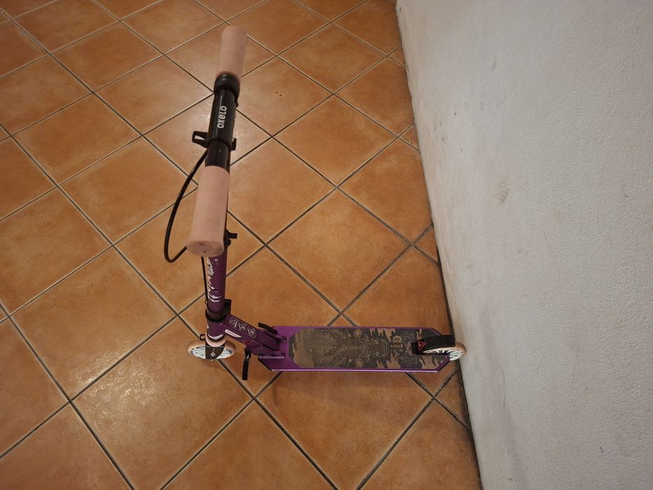 Trotinete para crianças com travão