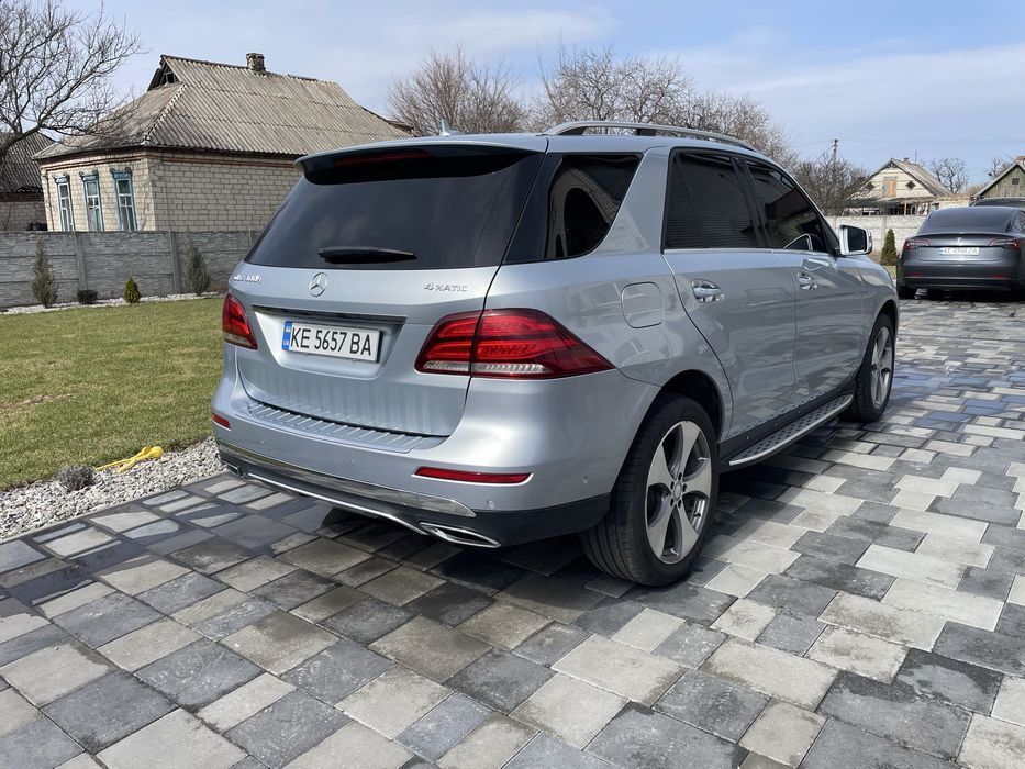 Продам Mercedes GLE 300d